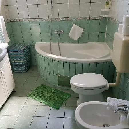 Iskra Apartment *