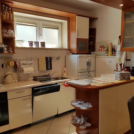 Iskra Apartment